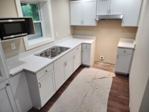 Map highlighting Essential Granite’s service areas, including Marietta, Holly Springs, and Kennesaw, GA.